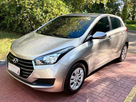 HYUNDAI HB20 1.0 COMFORT PLUS 12V FLEX 4P MANUAL